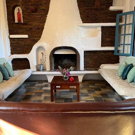 Villa Velissarios: Wonderful Villa Next To Beach Aegina Dış mekan fotoğraf